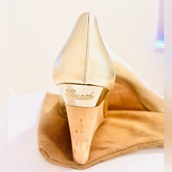 Gold Gucci Wedge Size 38 - Picture 2 of 3